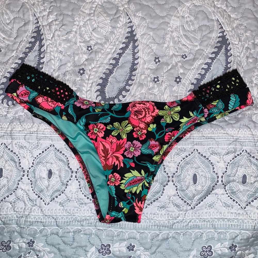 Flower print bathing suit bottoms